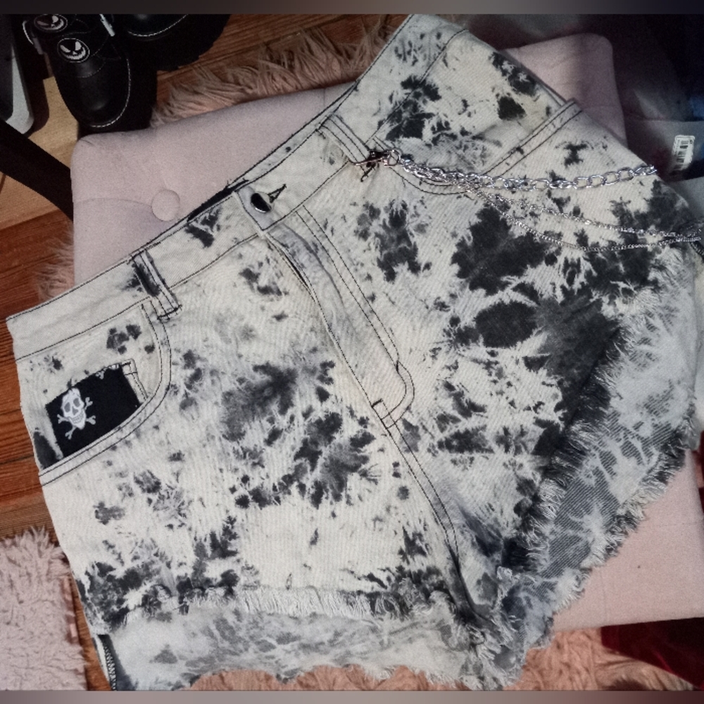 Club Exx × RAGE custom grim reaper tie dyed OOAK shorts! Rdy! - Picture 4 of 10